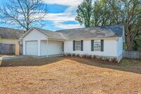 Building Photo - 423 Northview Ln