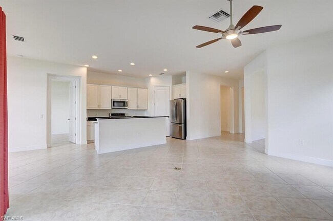 Building Photo - 12762 Fairington Way