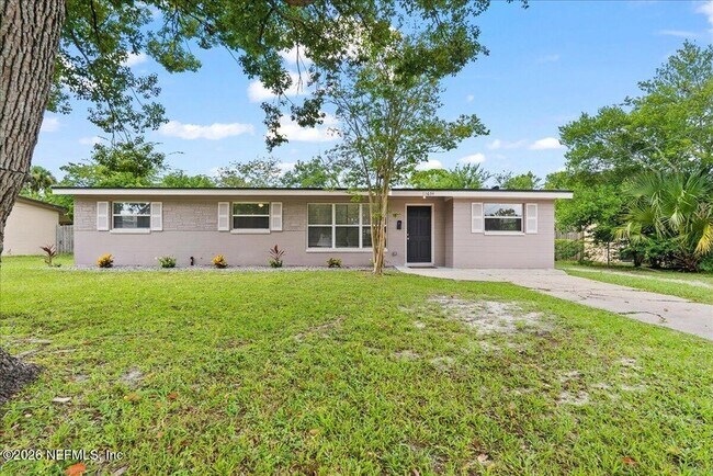 Building Photo - 11634 Marina Dr