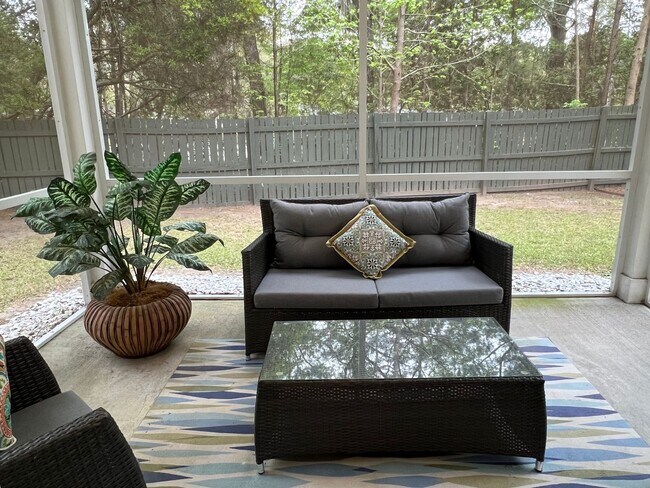 Building Photo - FURNISHED Three Bedroom Wellstone Model Home