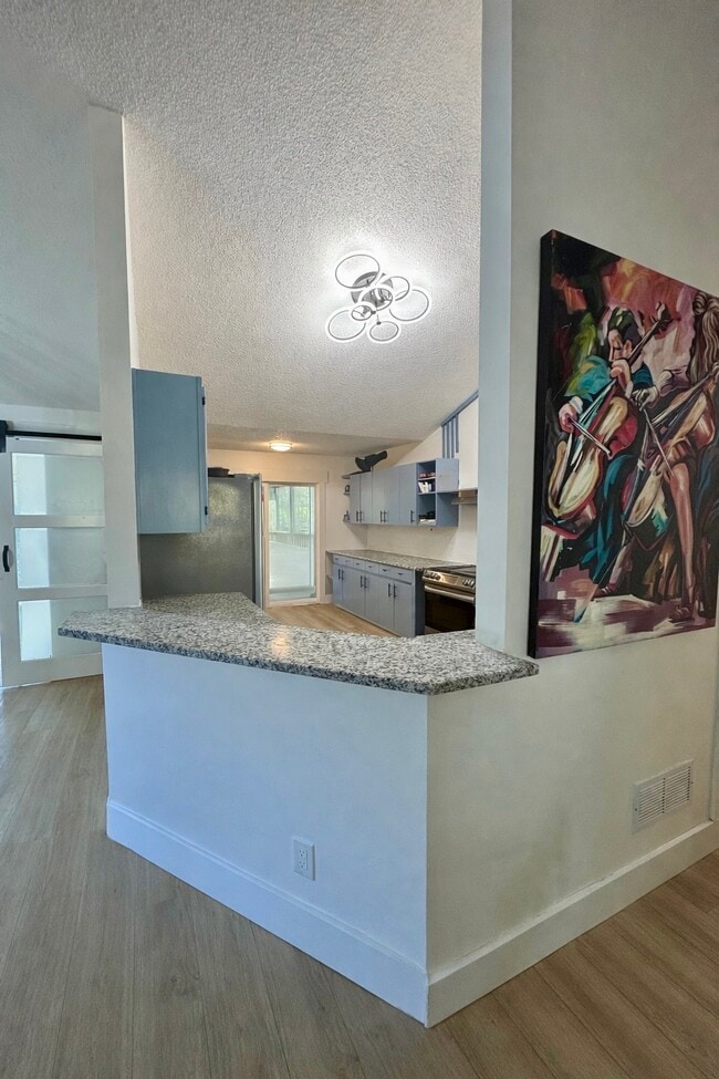 Building Photo - 172 Shallow Ridge Ln NE