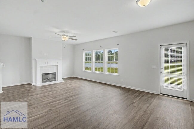 Building Photo - 274 Renwick Lp