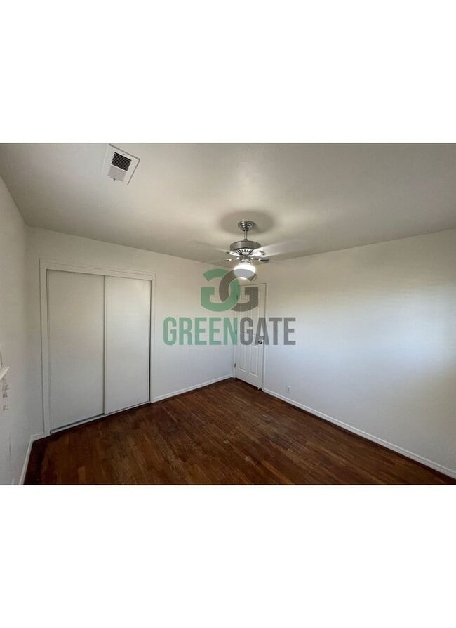 Building Photo - PRICE REDUCED!!! BEAUTIFUL 3 BEDROOM 2 BAT...