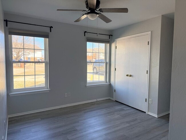 Building Photo - 4 Bedroom - 2 bath duplex located near campus and State Highway 9