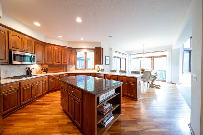 Building Photo - 4750 Merrimac Ct N