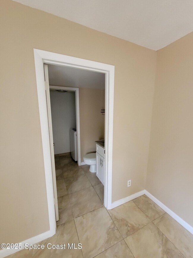 Building Photo - 2313 Vista Oaks Cir NE