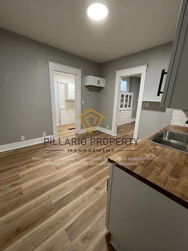 Building Photo - Newly Renovated, 3 Bedroom, 2 Bathroom Home Available NOW!