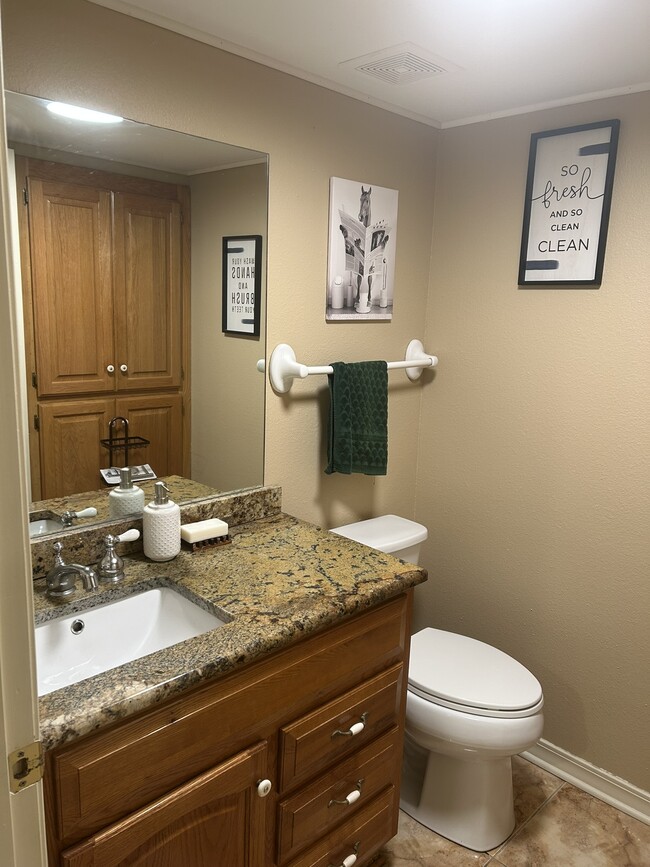 Building Photo - 331 Buena Vista Rd