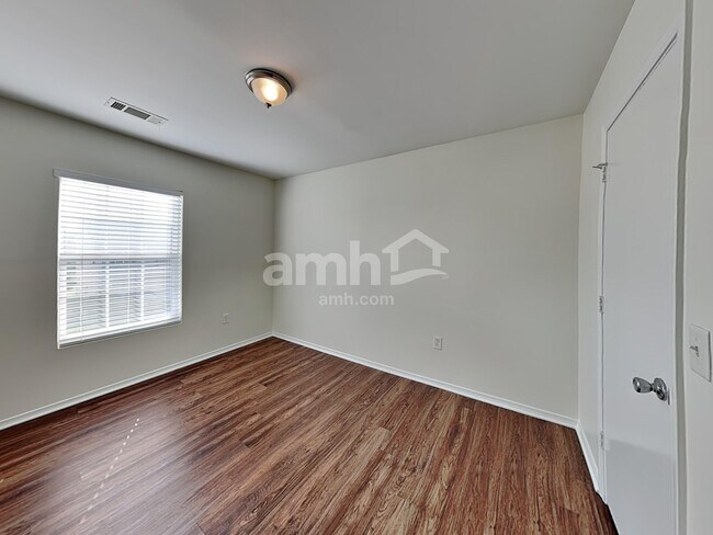 Building Photo - 4400 Kiddle Ln