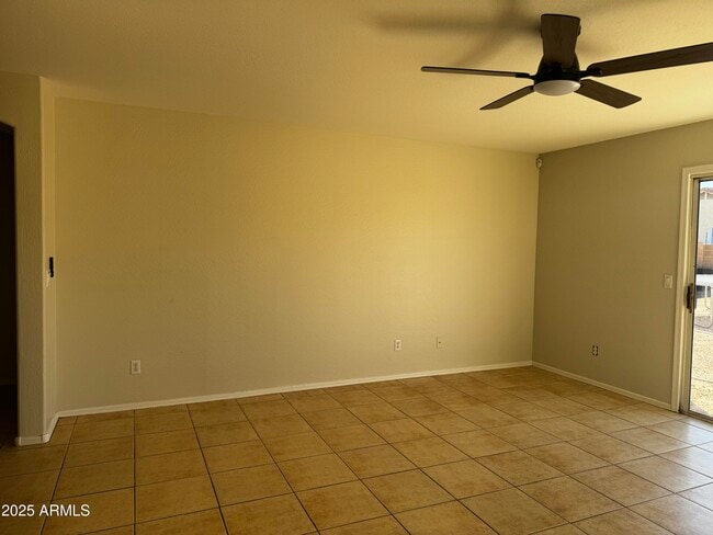 Building Photo - 13310 N 126th Ave