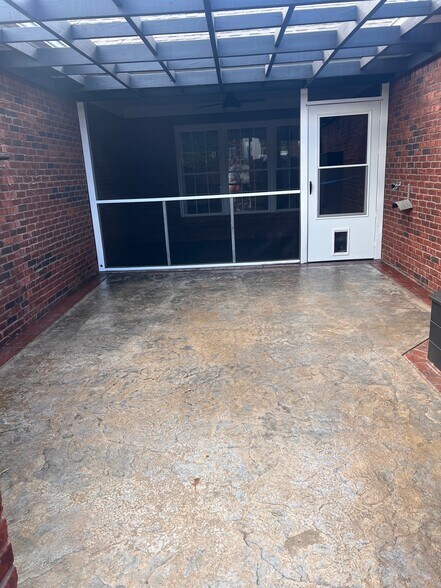 Building Photo - 105 Ashton Ct