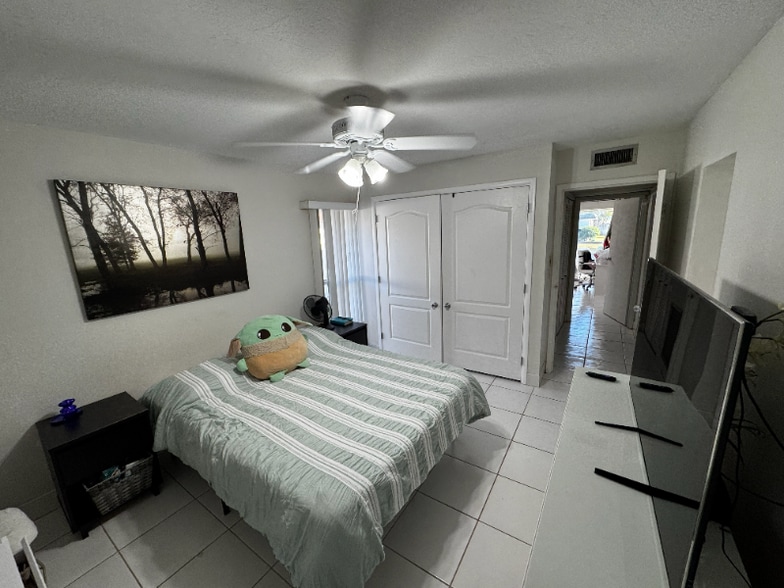 Building Photo - 7109 NW 66th St