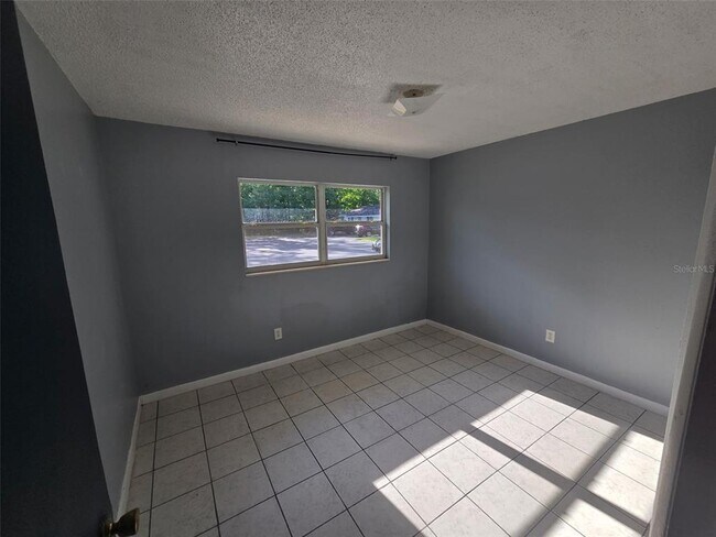 Building Photo - 401 Hibiscus Ave