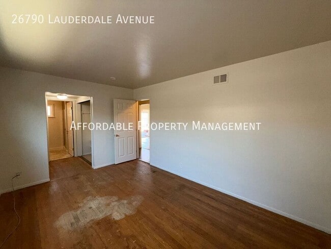 Building Photo - 26790 Lauderdale Ave