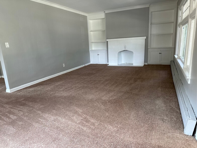 Living Room - 2086 Marlindale Rd