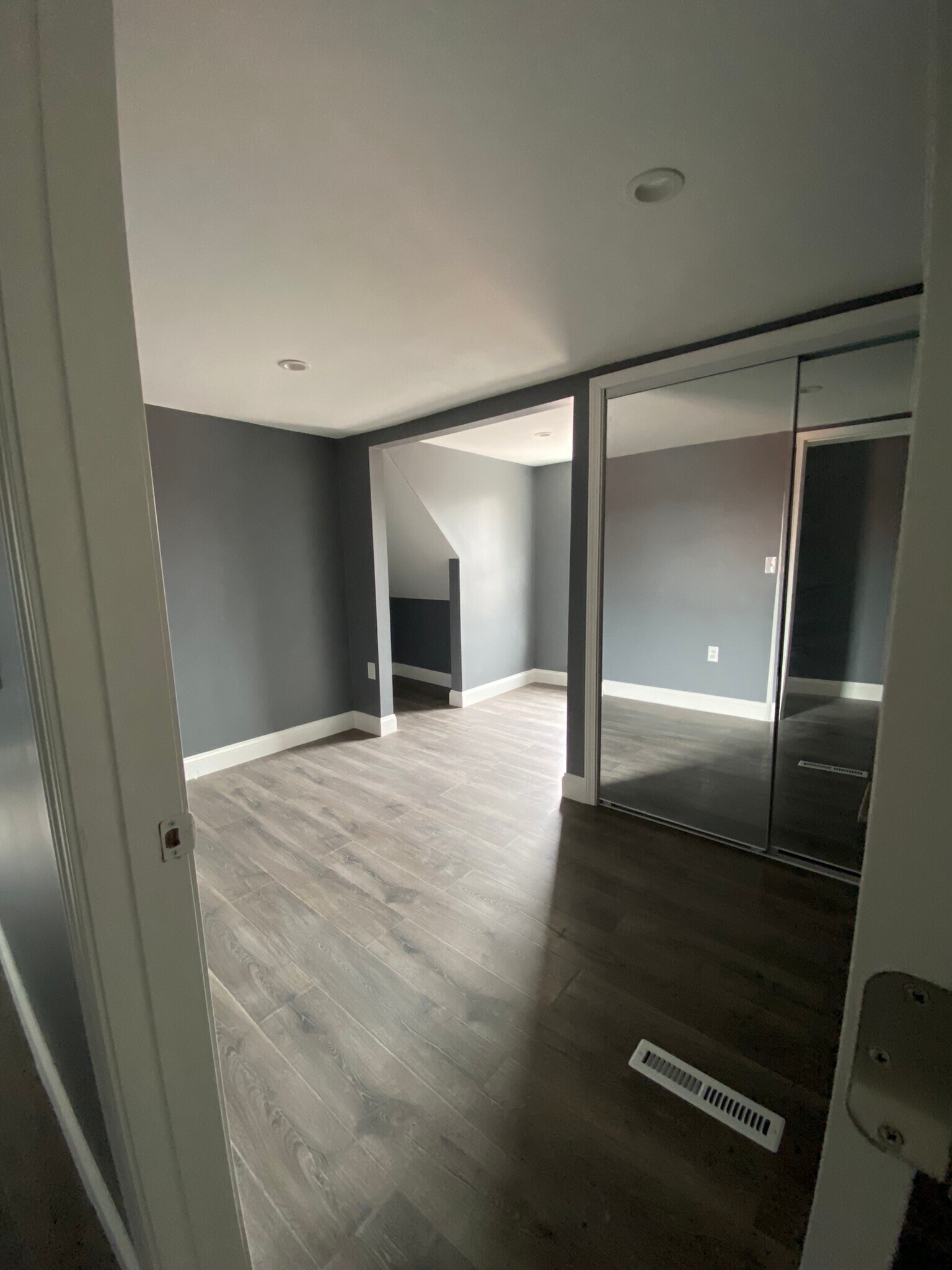 Building Photo - 1923 Messanie St