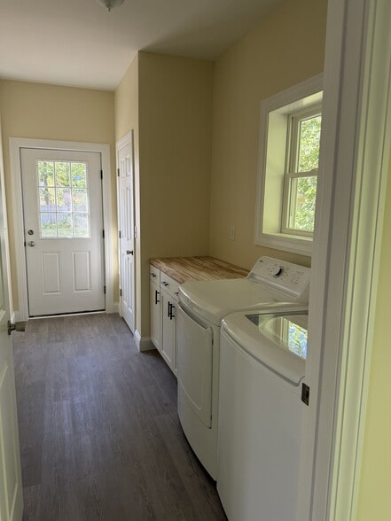 Mud/Laundry Room - 150 Park St