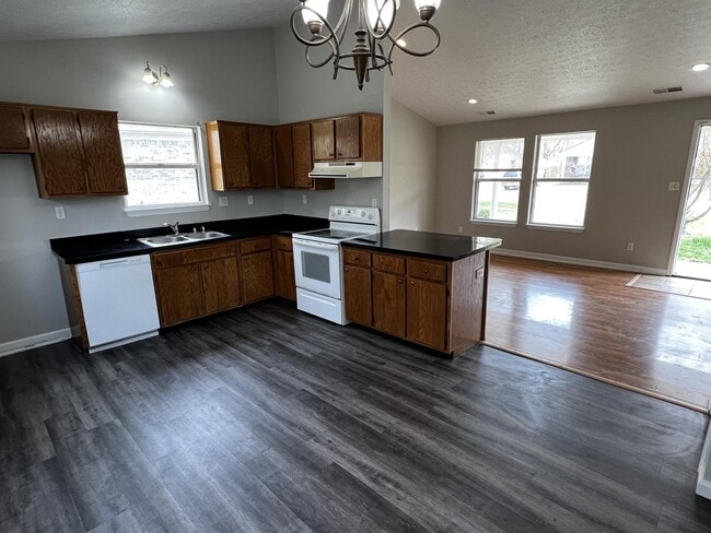 Building Photo - 9408 Pirouette Ave