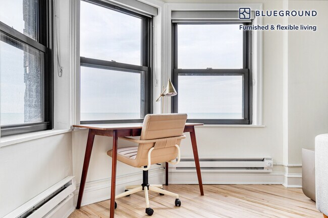 Building Photo - 1400 N Lake Shore Dr