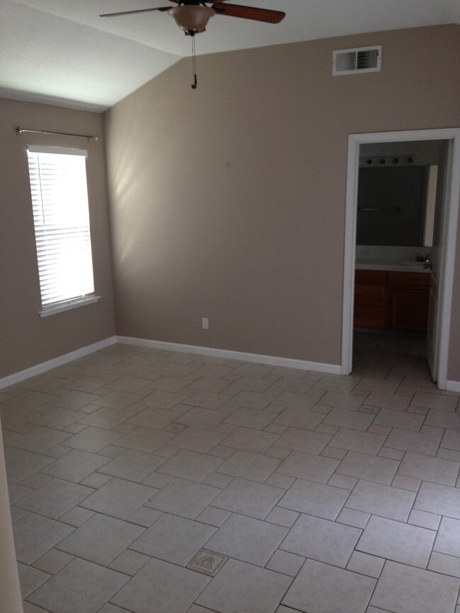 Building Photo - 3440 W Tenaya Way