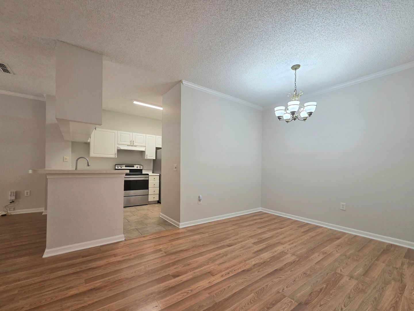 Building Photo - 1323 Arbor Lakes Cir