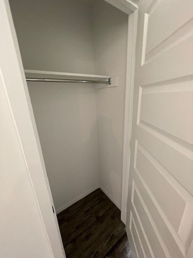 Building Photo - Beautiful new 4 bedroom in Bixby