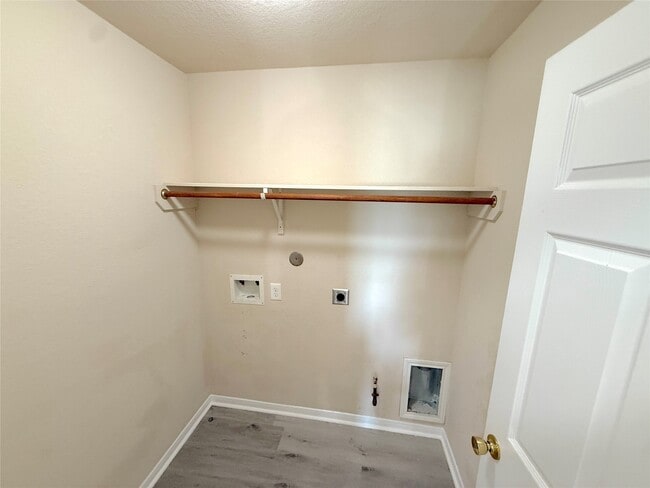 Building Photo - 19535 Hardwood Ridge Tr