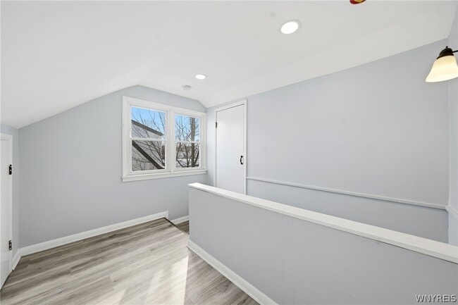 Building Photo - 38 Harvest Ave