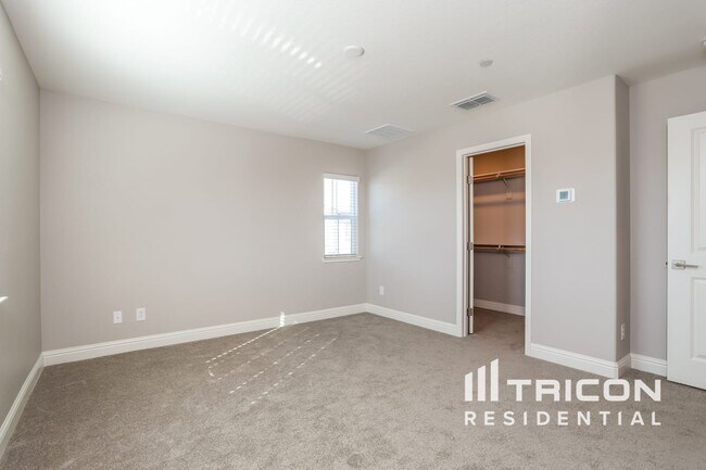 Building Photo - 2659 Miller Run Ln