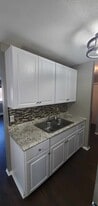 Building Photo - 2616 Harriet Ave