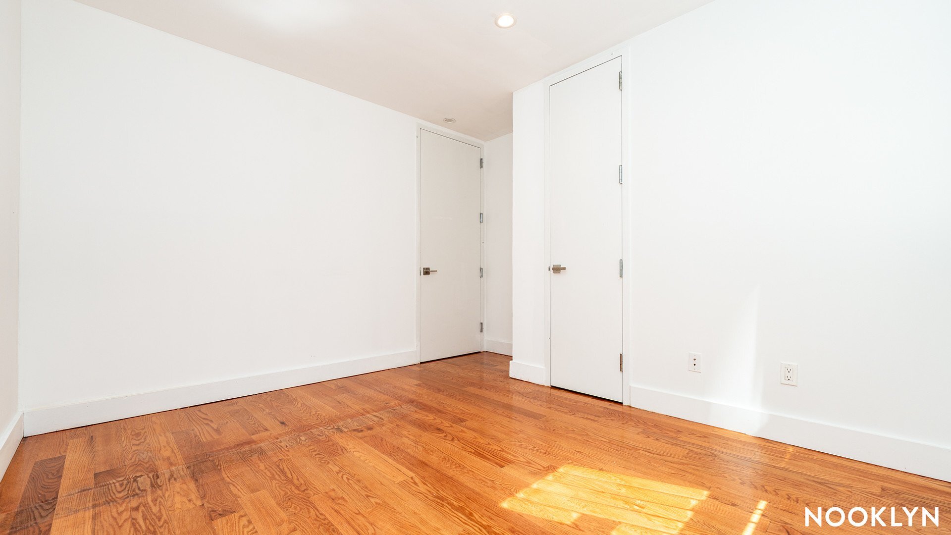 Building Photo - 620 Parkside Ave