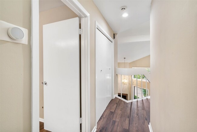 Building Photo - 5004 Bayard Ln