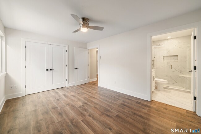 Building Photo - 304 Heritage Vlg