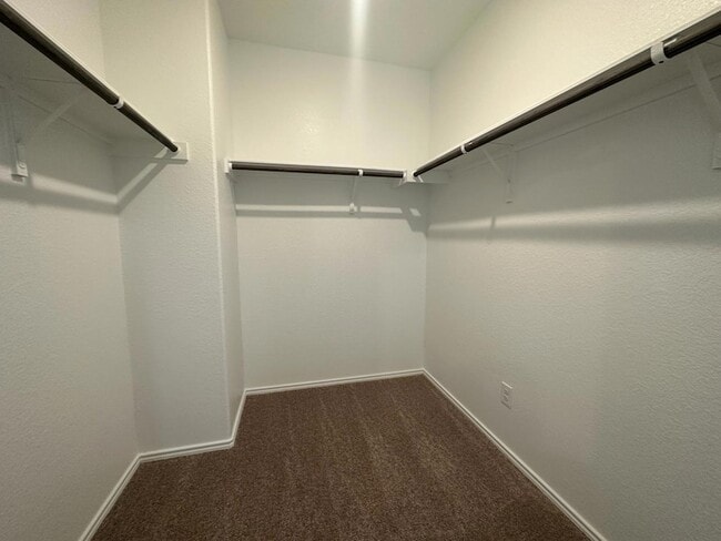Building Photo - 312 Sonterra Dr