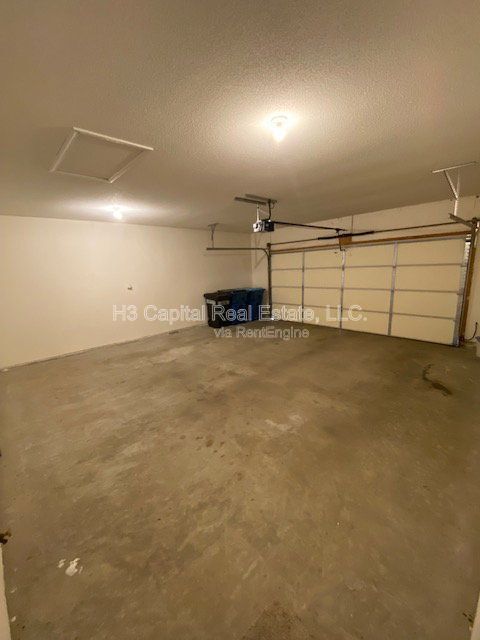 Building Photo - 55 Crimson Ct