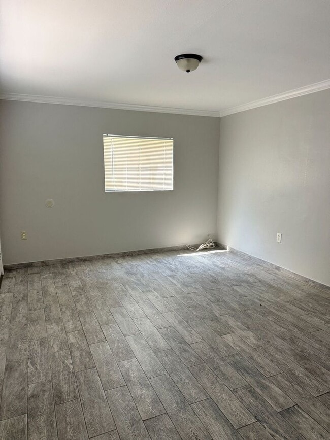 Building Photo - 1266 W Stoneridge Ct