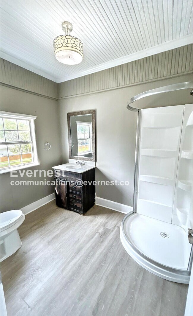 Building Photo - 7129 3rd Ave S