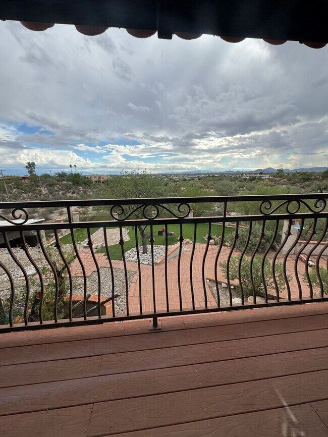 Building Photo - 4030 E Camino de la Bajada