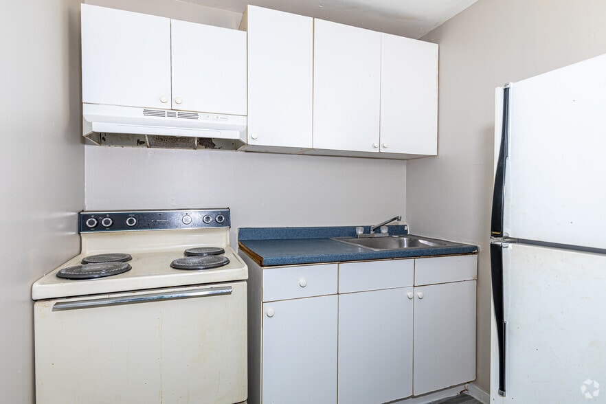 Kitchen - Elliott Street Apartments