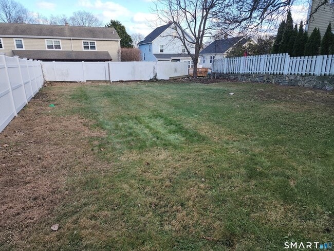 Building Photo - 16 Dean St