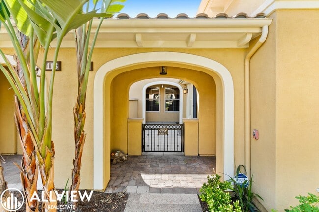 Building Photo - Stunning 3 Bedroom, 2.5 Bath in Sought-After Woodbury Community