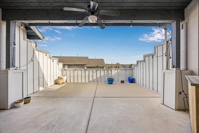 Building Photo - 2520 Bluebonnet Ln