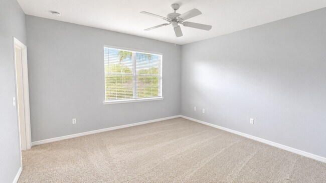 Building Photo - 7915 Moonstone Dr