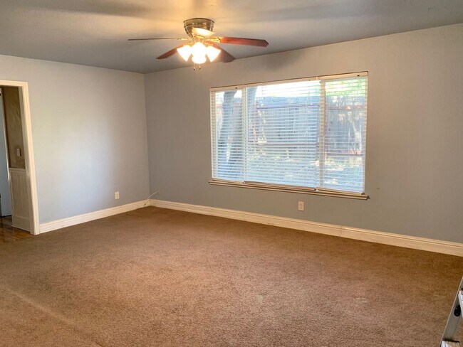 Building Photo - 2661 Carmichael Way