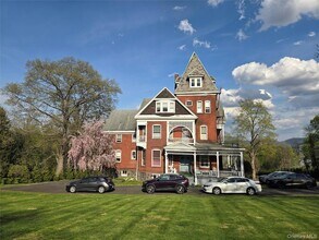 Building Photo - 514 Grand Ave