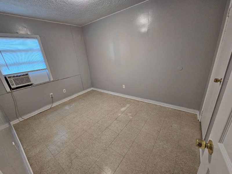 Building Photo - 506 Orchid Dr