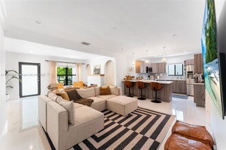 Building Photo - 2485 SW 19th Ter