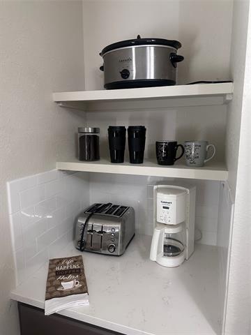 Building Photo - 1651 Palm St