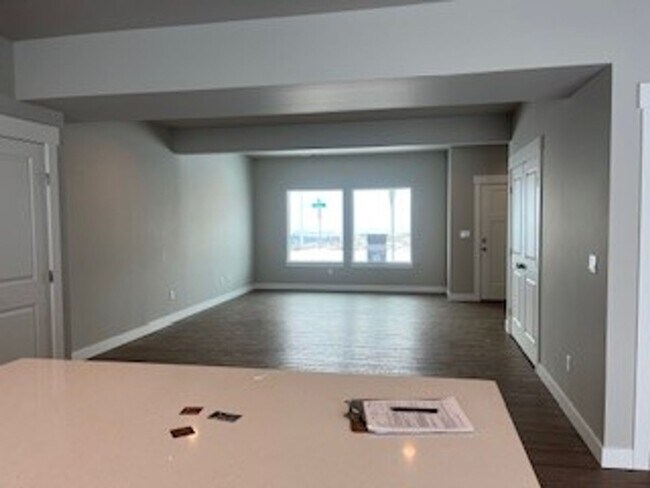 Building Photo - Coming soon Now renting 3 bedroom House