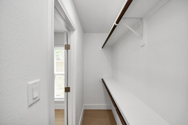 Building Photo - 3614 Almington Ln